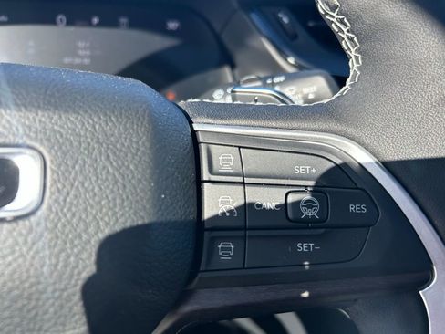 New 2026 Jeep Grand Cherokee Limited w/ Limited Altitude Package AWD/4WD image 16