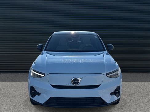 Certified 2024 Volvo C40 P8 Recharge Ultimate image 2