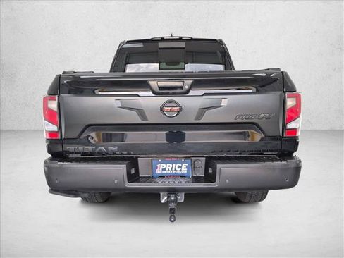Used 2022 Nissan Titan PRO-4X w/ Pro-4x Convenience Package AWD/4WD image 7