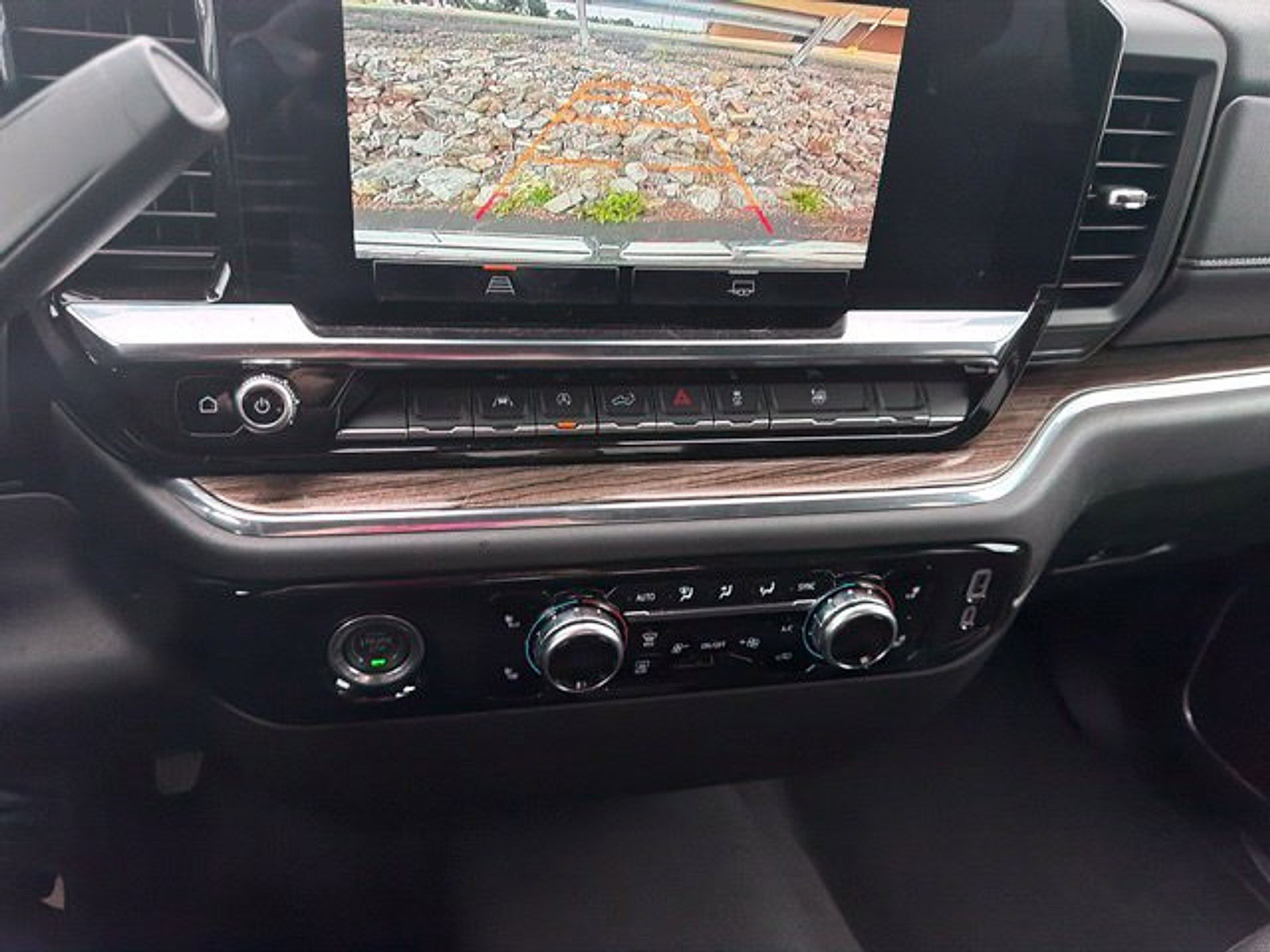 Used 2024 GMC Sierra 1500 Elevation AWD/4WD image 29