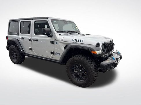 Used 2024 Jeep Wrangler Unlimited image 7