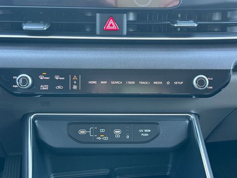 New 2026 Kia Carnival EX FWD image 27
