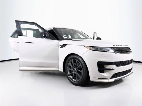 Used 2024 Land Rover Range Rover Sport Dynamic SE AWD/4WD image 39