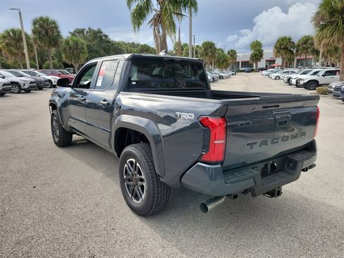 New 2025 Toyota Tacoma TRD Sport image 4