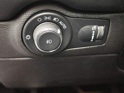 Used 2023 Dodge Durango GT RWD image 21