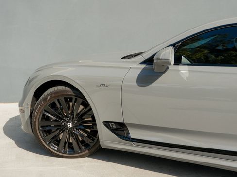 Used 2022 Bentley Continental GT Speed image 45
