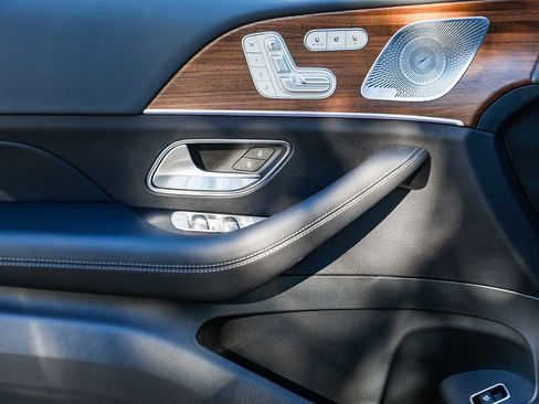 New 2026 Mercedes-Benz GLS 450 GLS 450 image 21