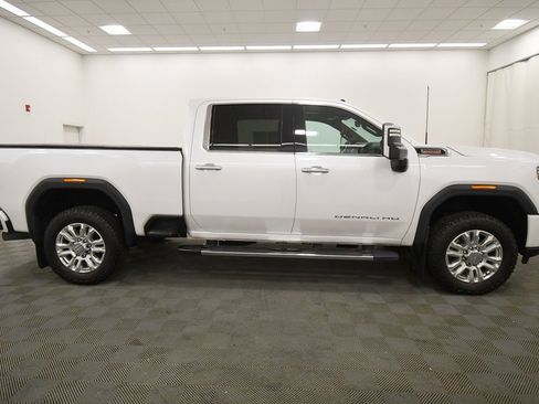 Used 2023 GMC Sierra 2500 Denali image 8