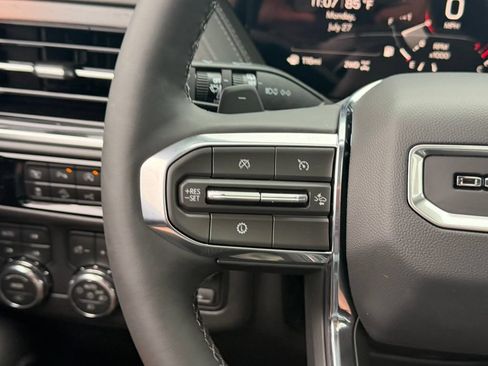 New 2026 GMC Yukon Denali w/ Sun & Power Step Package AWD/4WD image 39