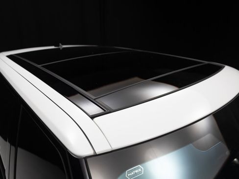 Used 2022 Land Rover Range Rover Westminster Edition image 31