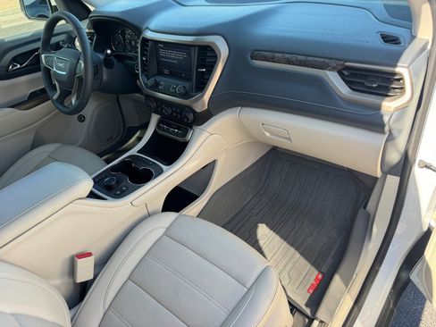 Used 2023 GMC Acadia Denali w/ Denali Ultimate Package image 10