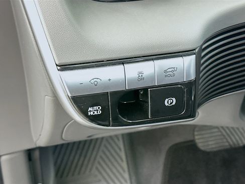 Used 2024 Hyundai Ioniq 5 SEL RWD image 17