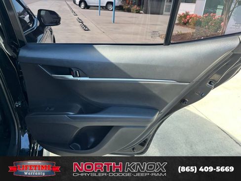 Used 2023 Toyota Camry SE FWD image 22