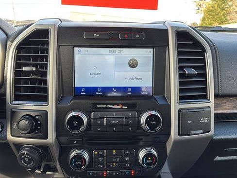 Certified 2018 Ford F150 Lariat image 22