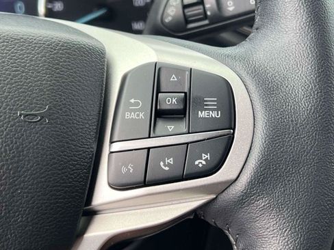 Used 2023 Ford Explorer XLT w/ Equipment Group 202A AWD/4WD image 27