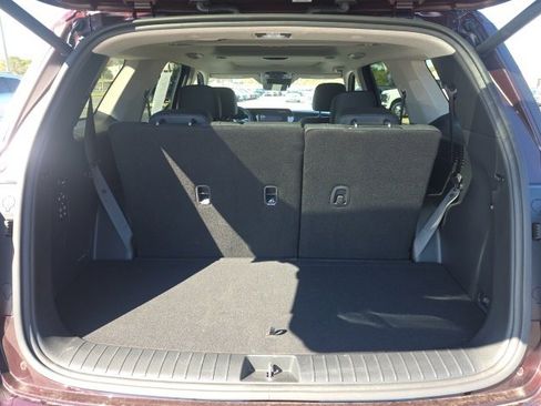 Used 2025 Hyundai Palisade Limited image 12