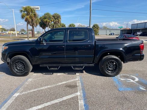 Used 2018 Toyota Tacoma SR5 image 7