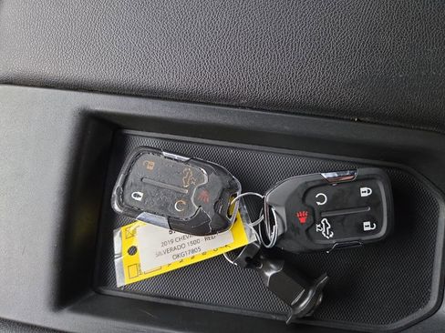 Used 2019 Chevrolet Silverado 1500 LT w/ All-Star Edition image 27