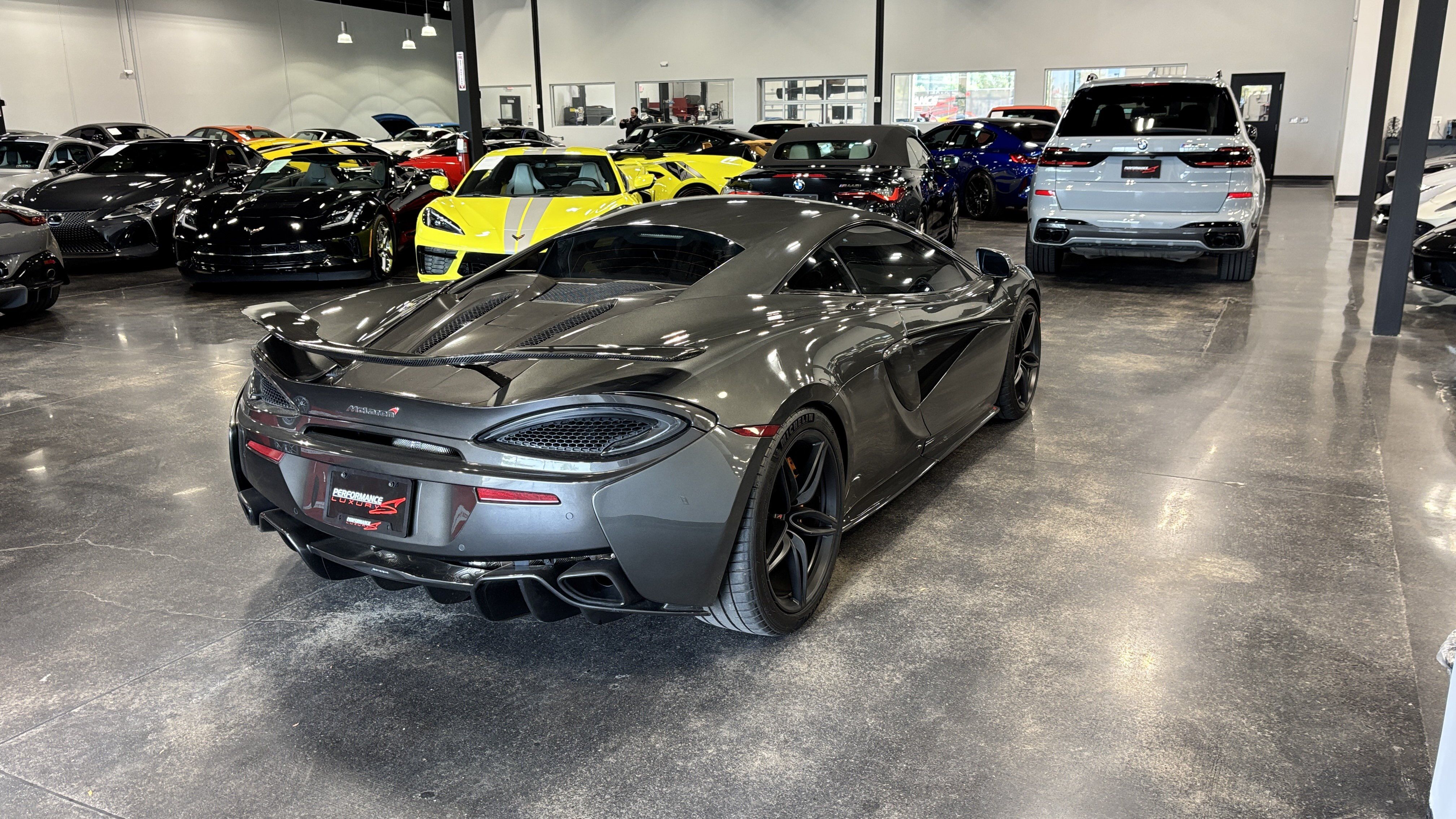 Used 2017 McLaren 570S Coupe RWD image 5