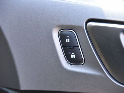 Used 2021 Ford Ranger XLT w/ Equipment Group 301A Mid image 11