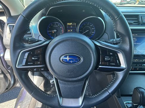 Used 2018 Subaru Outback 2.5i Limited AWD/4WD image 18