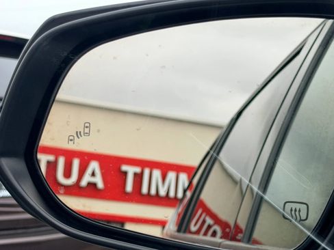 Used 2022 Toyota Highlander XSE image 18