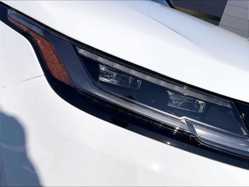 New 2026 Land Rover Range Rover Velar Dynamic SE image 33
