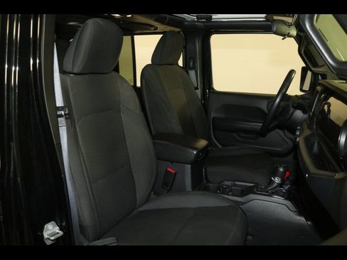 Used 2019 Jeep Wrangler Unlimited Sport AWD/4WD image 23