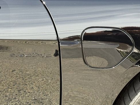 New 2026 Porsche Taycan Turbo S image 21