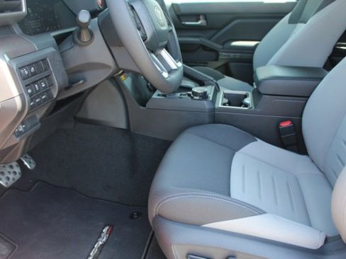 New 2025 Toyota Tacoma TRD Sport image 11