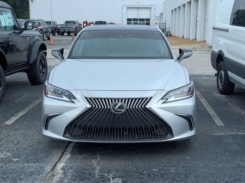 Used 2019 Lexus ES 350 Ultra Luxury w/ Accessory Package 2 FWD image 5