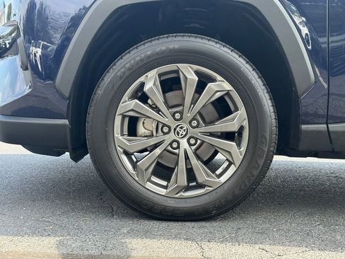 Used 2024 Toyota RAV4 XLE Premium image 10