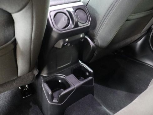 Used 2018 Jeep Wrangler Unlimited Sport S image 18