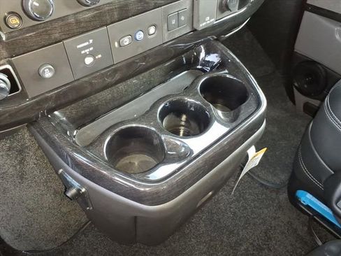 New 2025 GMC Savana 2500 w/ Driver Convenience Package image 32