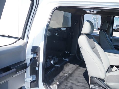 Used 2018 Ford F150 XL w/ Equipment Group 101A Mid RWD image 24
