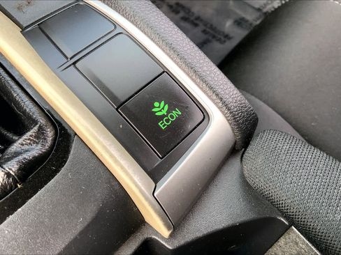 Used 2020 Honda Civic LX image 27