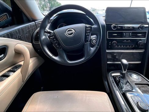 Used 2022 Nissan Armada Platinum w/ Captain's Chairs Package RWD image 7