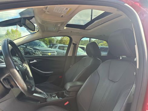 Used 2012 Ford Focus Titanium image 10