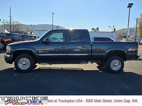 Used 2005 GMC Sierra 2500 SLT w/ Heavy-Duty Power Package image 2