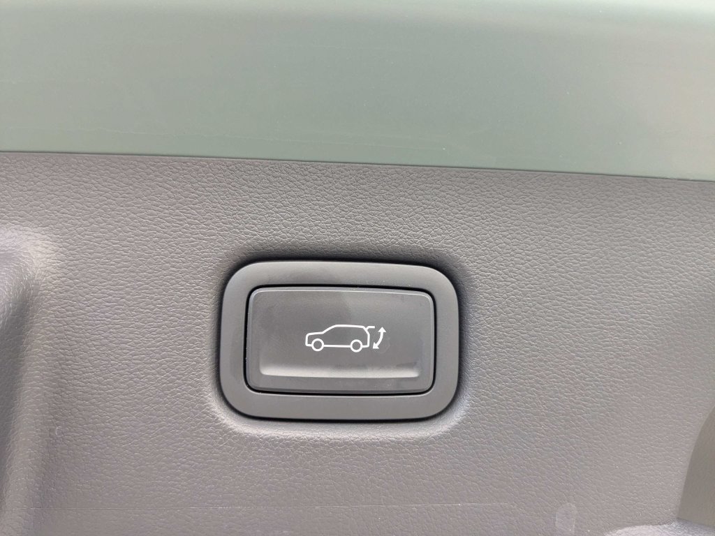 Used 2026 Hyundai Kona Limited FWD image 18