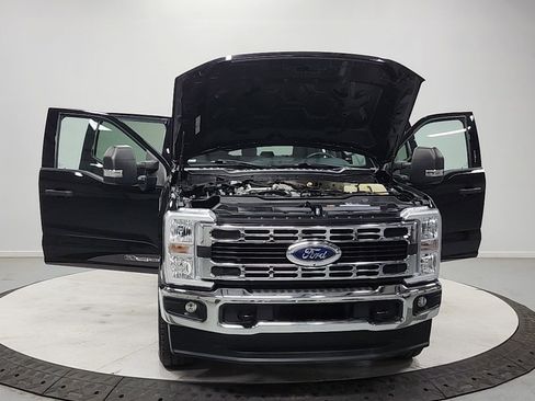 Used 2023 Ford F250 XLT w/ 360-Degree Camera Package AWD/4WD image 10