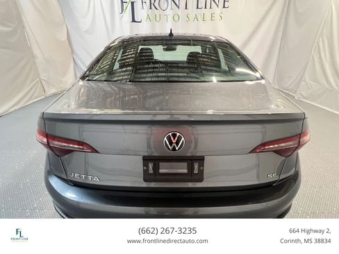Used 2023 Volkswagen Jetta SE FWD image 6