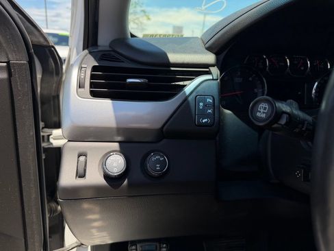 Used 2017 Chevrolet Tahoe Premier AWD/4WD image 14