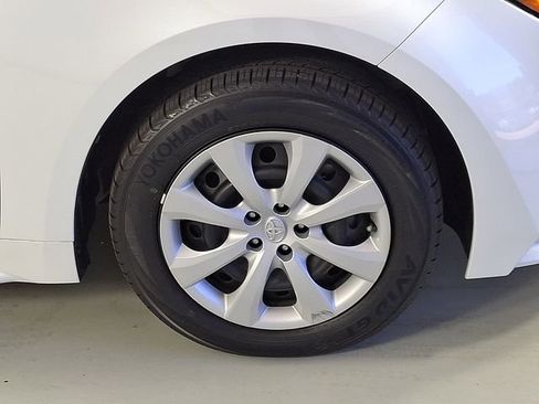 Used 2024 Toyota Corolla LE image 7