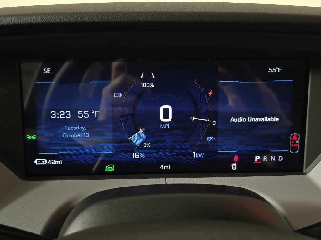 New 2027 Chevrolet Bolt LT w/ Comfort Package FWD image 15