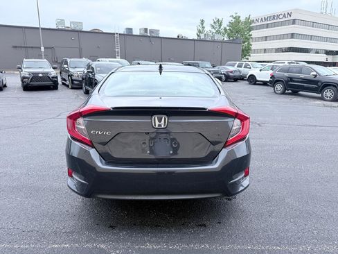 Used 2016 Honda Civic EX-T image 4