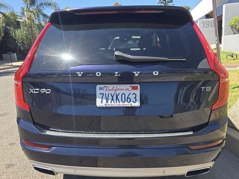 Used 2017 Volvo XC90 T5 Momentum w/ Vision Package FWD image 6
