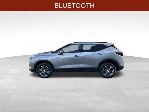 Used 2024 Chevrolet Blazer LT w/ Convenience Package FWD image 4
