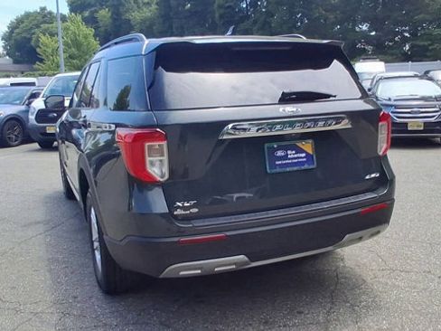 Certified 2022 Ford Explorer XLT w/ Equipment Group 202A AWD/4WD image 2