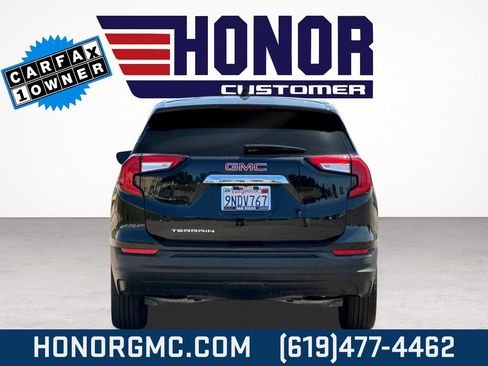 Used 2024 GMC Terrain SLE FWD image 7